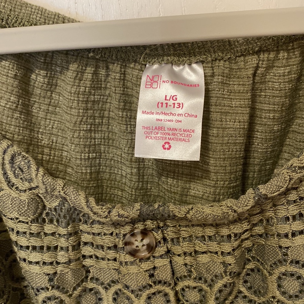 Top - Picture 3 of 3